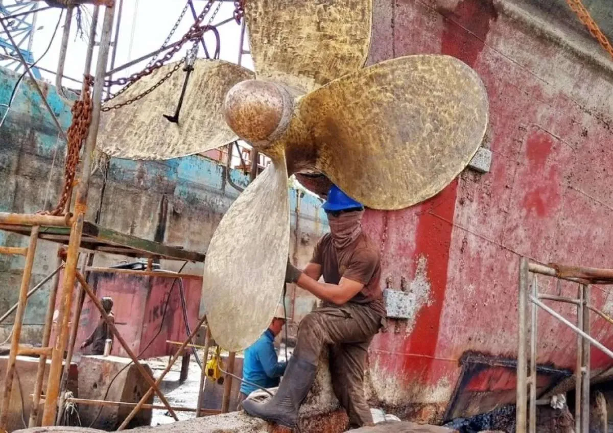 IKI Shipyard Raih Kontrak Perbaikan Kapal Tunda Pelindo Marines