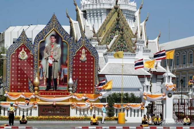 1.400 Foto seksual selir Raja Thailand yang bocor ke publik berasal dari 4 iPhone