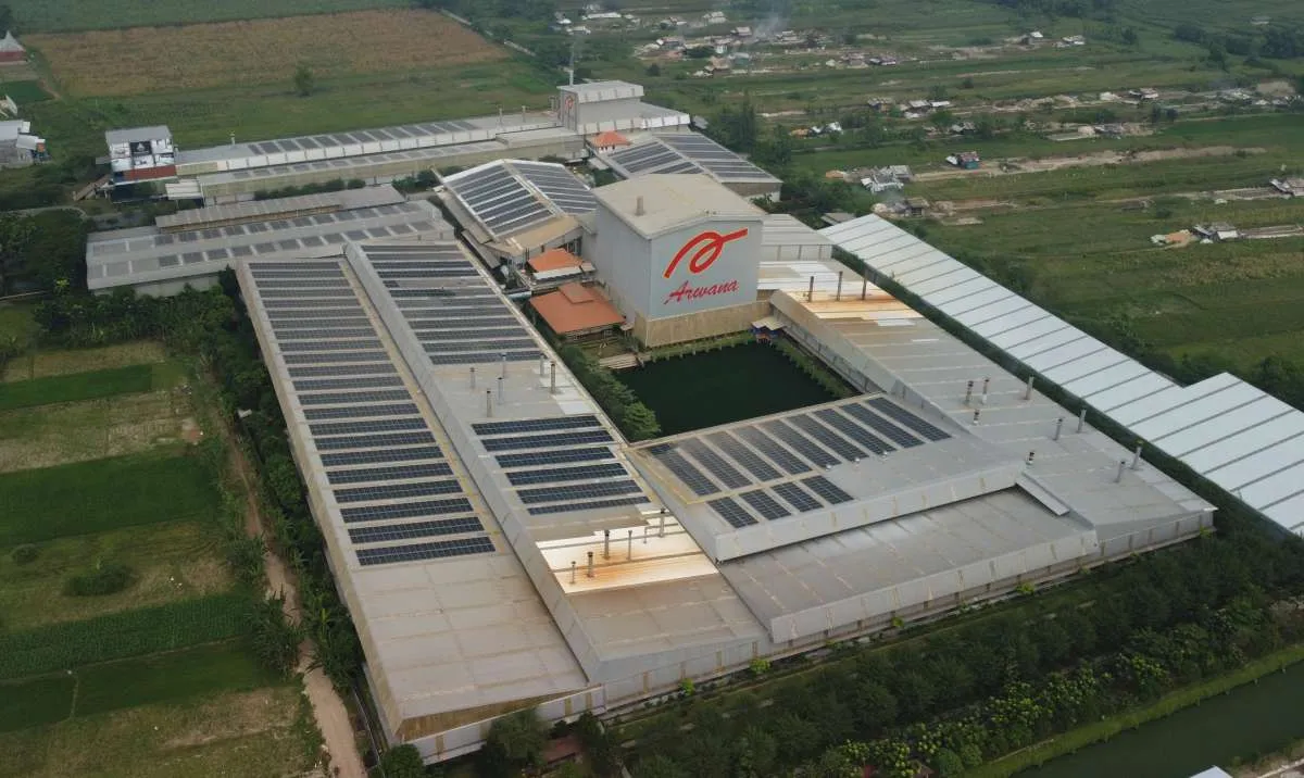 Arwana Citramulia (ARNA) Mulai Operasikan PLTS Atap