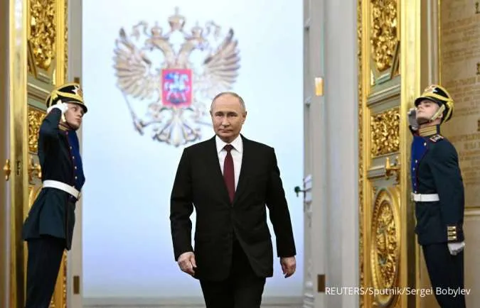 Vladimir Putin Tells the West: Russia Will Talk Only on Equal Terms
