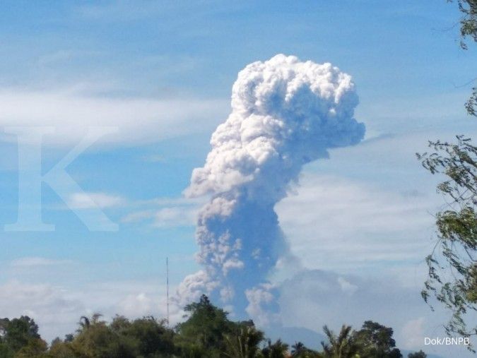 Gunung Soputan di Sulawesi Utara meletus, kini statusnya siaga III