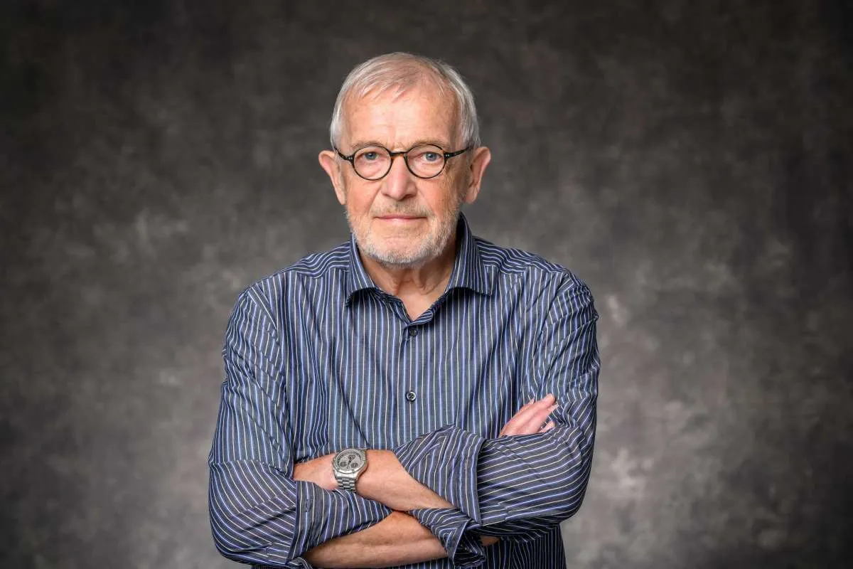 Francis Halzen Raih Nobel Fisika 2026, Ungkap Rahasia Kosmos dari Es Antarktika