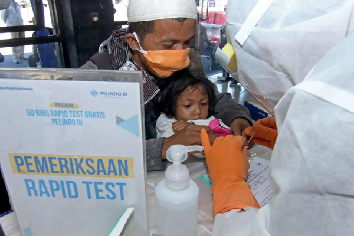 Vonis positif atau negatif COVID-19 jangan hanya dari rapid test, ini alasannya