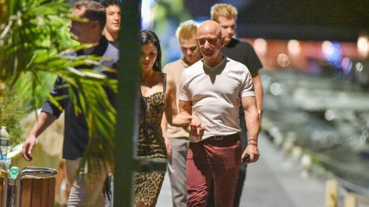 WSJ: Jeff Bezos membeli Warner Estate di Beverly Hills dengan harga Rp 2,260 triliun 