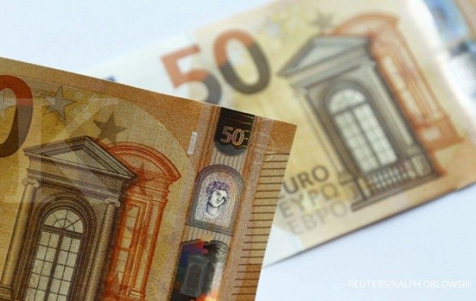 Euro pun lampaui posisi poundsterling