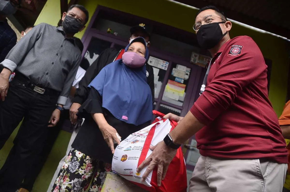 Akui penyaluran bansos tumpang tindih, Mensos janjikan tahap kedua akan lebih baik
