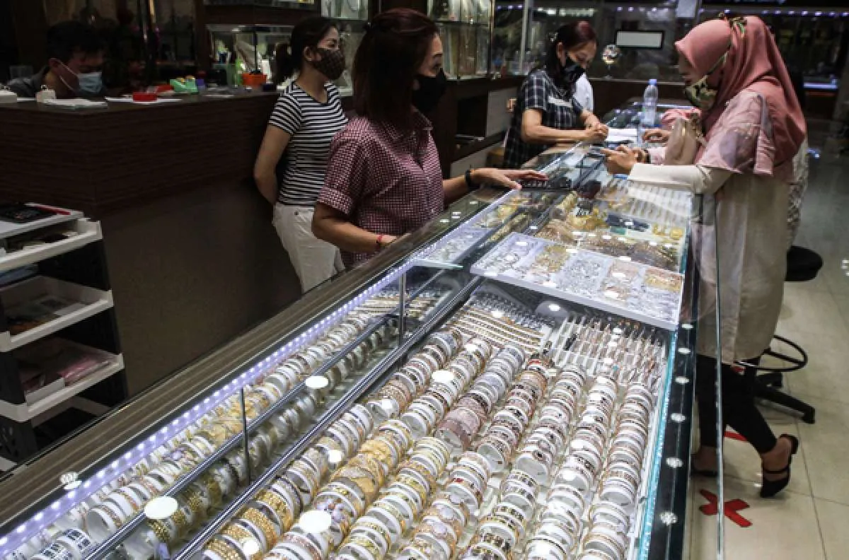BPS: Harga Emas Turun Tiga Bulan Beruntun, Catat Deflasi 2,67% pada Mei 2026