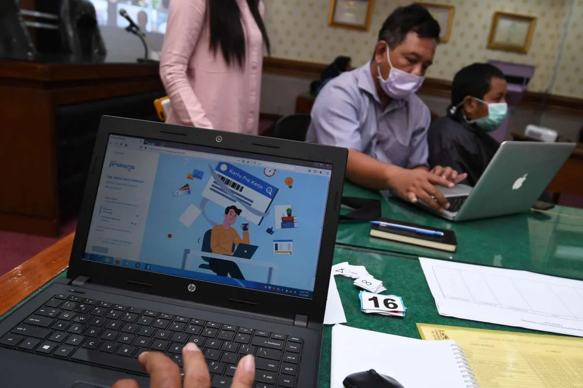 Begini cara dan syarat mendapatkan bantuan Rp 10 juta bagi alumni Kartu Prakerja