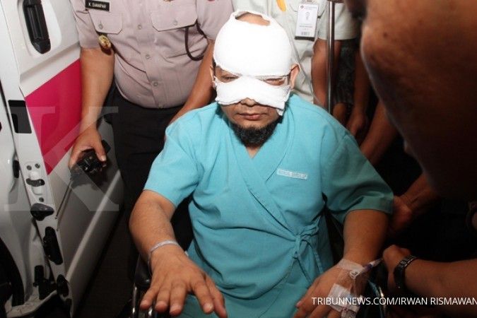 Wounded antigraft investigator flown to Singapore