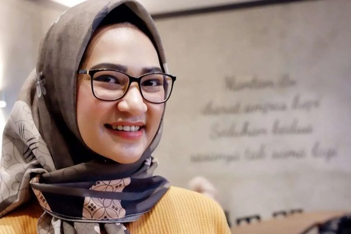 Angkie Yudistia, penyandang tunarungu berpengaruh yang jadi staf khusus Presiden