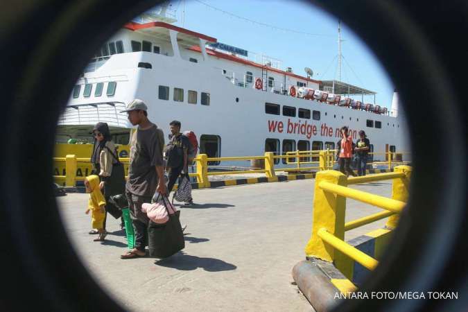 Tak Ada Loket Penjualan di Pelabuhan, di Mana Beli Tiket Ferry Lebaran dan Nyepi?