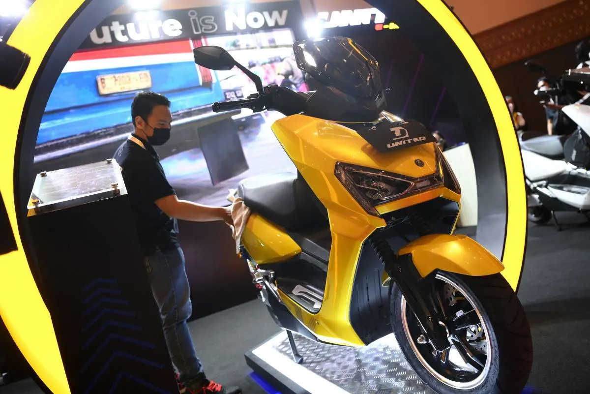 Persaingan Motor Listrik Makin Memanas, Begini Pandangan Pengamat