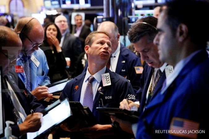 Tiga indeks Wall Street berakhir di zona merah
