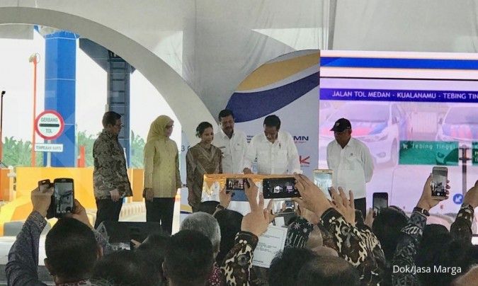 Jokowi resmikan dua jalan tol di Sumatera Utara