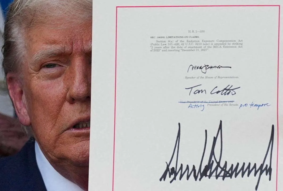 Trump Teken Perintah Eksekutif: Hukuman Penjara Setahun bagi Pembakar Bendera AS