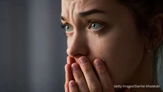 3 Zodiak Menangis Kecewa! Ramalan Keuangan dan Karier Besok Selasa 14 Oktober 2025