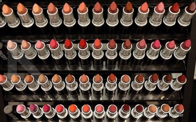Pahami 6 Pilihan Warna Lipstik untuk Bibir Hitam, Apa Saja?