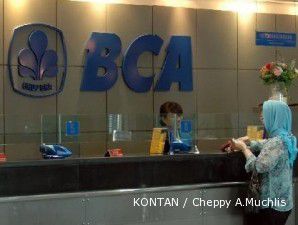 BCA membeli saham Bank Ekonomi dan sejumlah bank di luar negeri