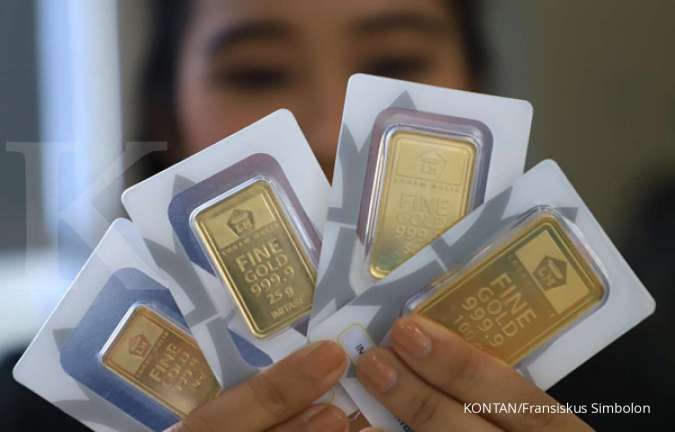 Harga emas Antam hari ini turun Rp 2.000 menjadi Rp 779.000