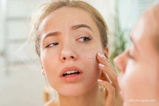 Manfaat minyak zaitun untuk wajah adalah melembabkan.