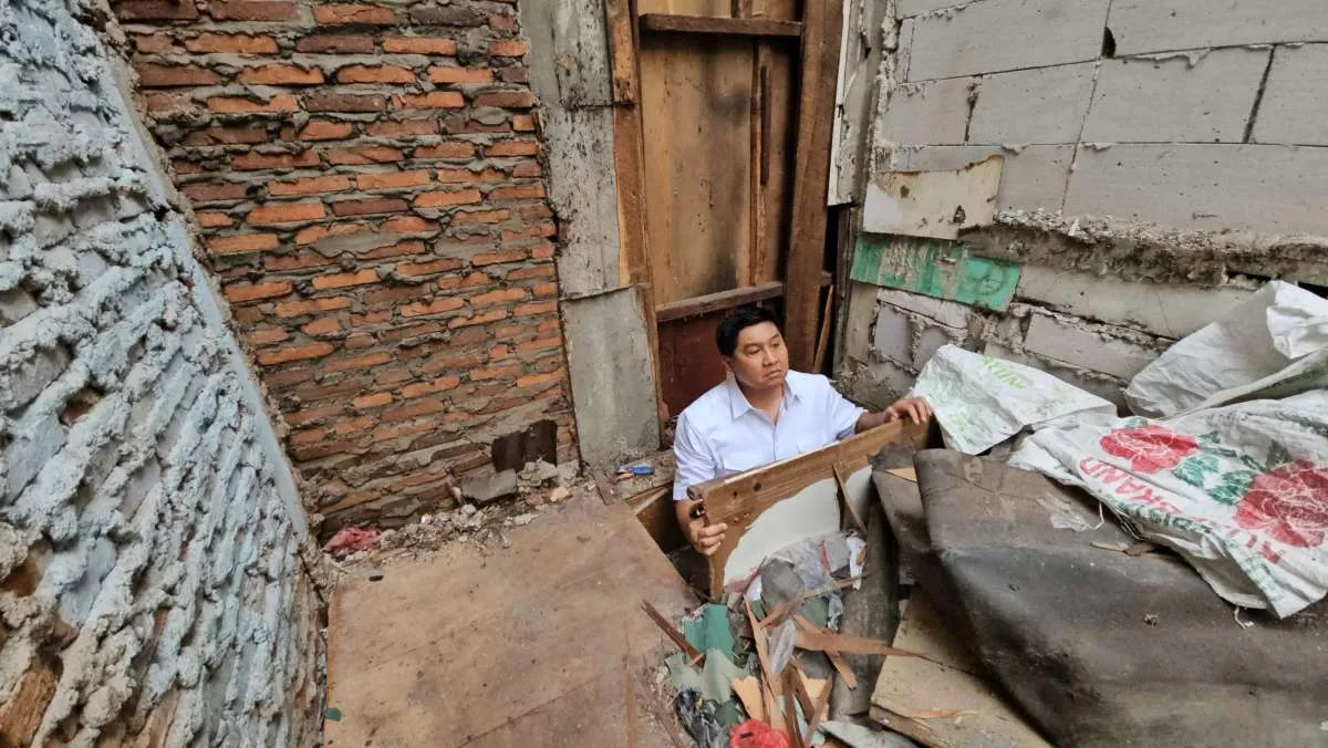 Viral Satu Rumah Diisi 13 Orang, Menteri Ara Bantu Renovasi Rumah di Johar Baru