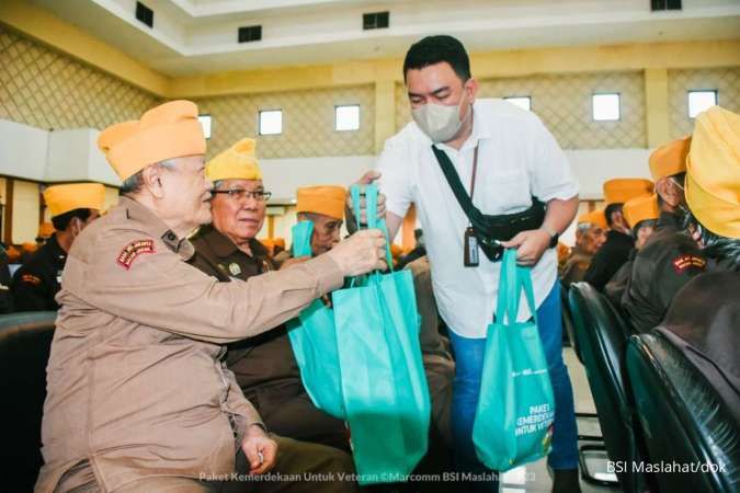 BSI Maslahat dan BSI Berbagi Kado Kemerdekaan Bersama Legiun Veteran