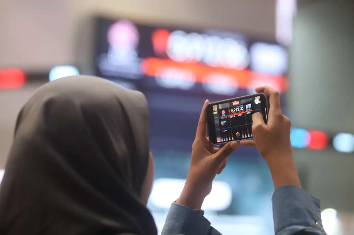 IHSG Naik 0,87% ke 7.156, Top Gainers LQ45: INCO, PGEO & ANTM, di Sesi I, Rabu (21/5)