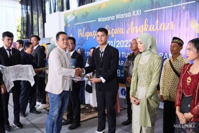 Inspirasi, Anak Kebun Jadi Lulusan Terbaik SMK Telekomunikasi