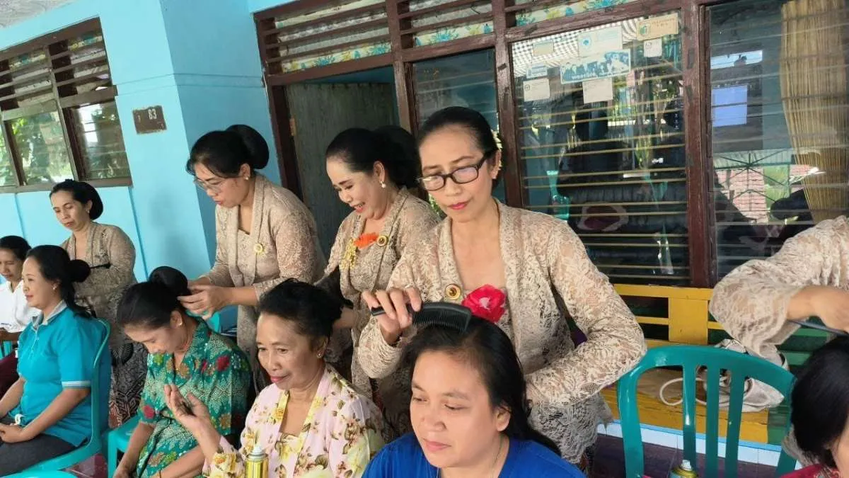 5 Aktivitas Pemberdayaan Perempuan Oleh Komunitas Perempuan Bersanggul Nusantara