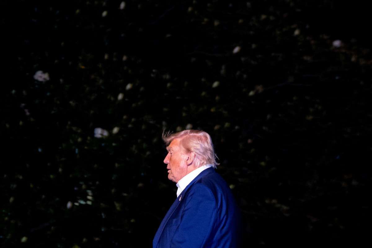 Tunduk pada Trump?