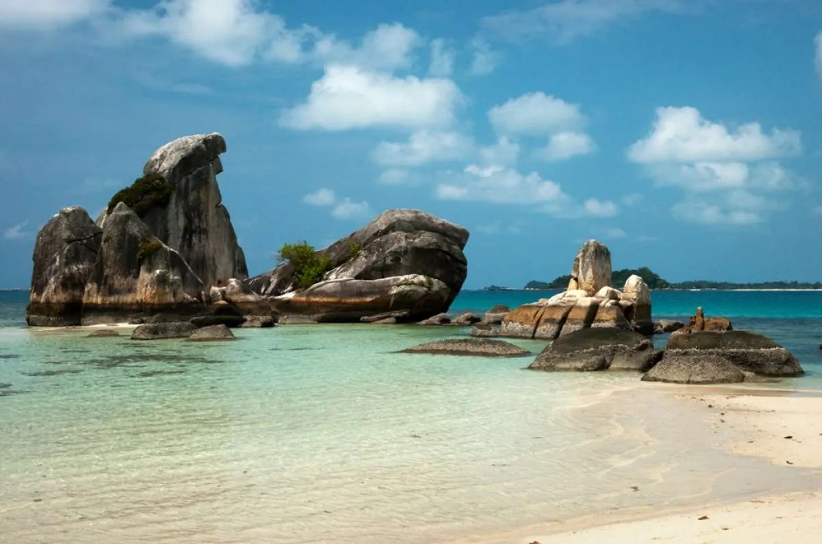 Pesan Paket Pesawat+Hotel Ke Belitung Hemat Hingga 20% dari Traveloka