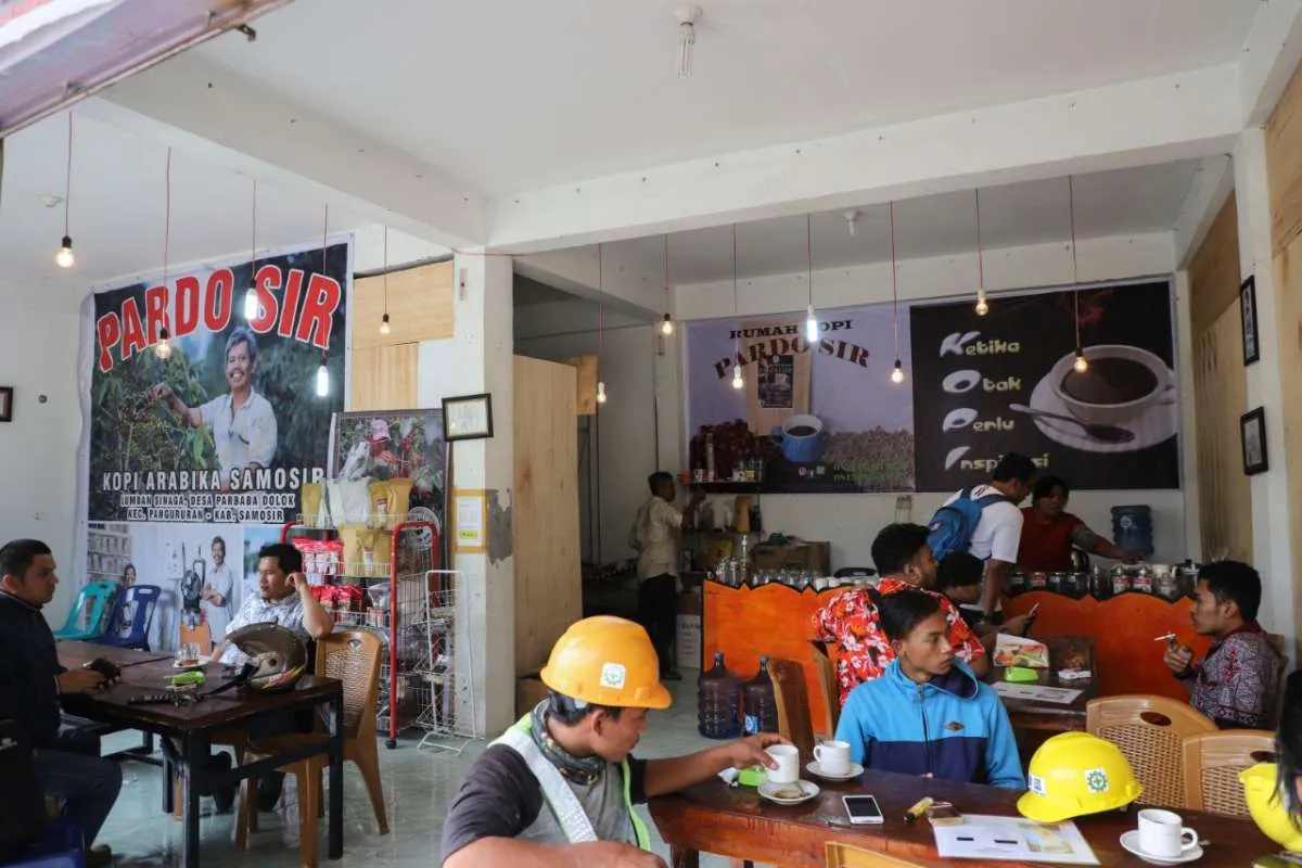 Mencicipi kopi wine khas Toba di Starbucks-nya Pulau Samosir 