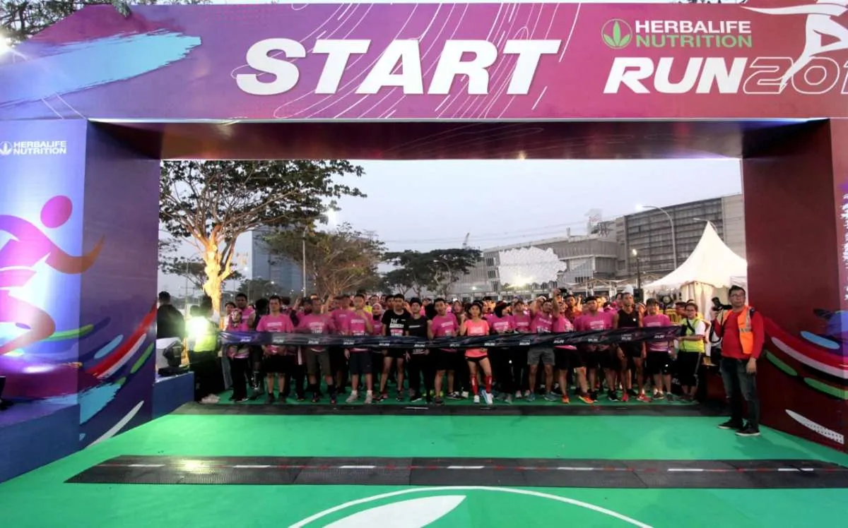 Tua, muda, beradu cepat di Herbalife Run 2019 