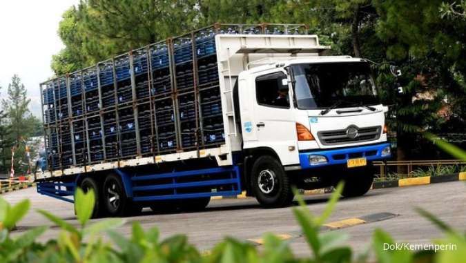 Pebisnis AMDK Minta Waktu Transisi Pelarangan Truk Sumbu Tiga