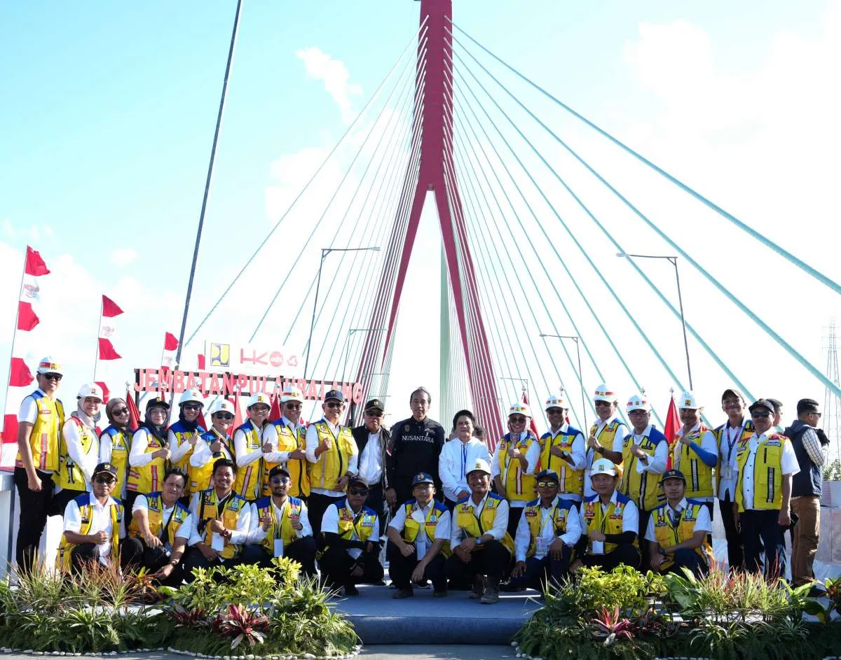 Presiden Jokowi Apresiasi Pembangunan Jembatan Pulau Balang