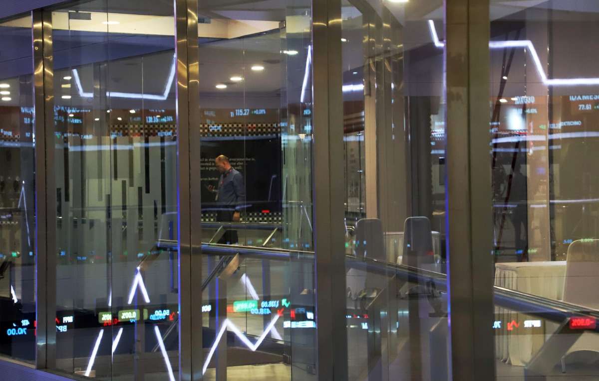 IHSG Terus Menguat Dekati Level 7.000