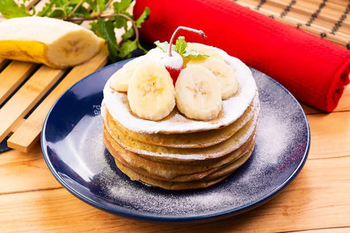 Resep Simple Membuat Pancake Klasik Buah Pisang untuk Sarapanmu