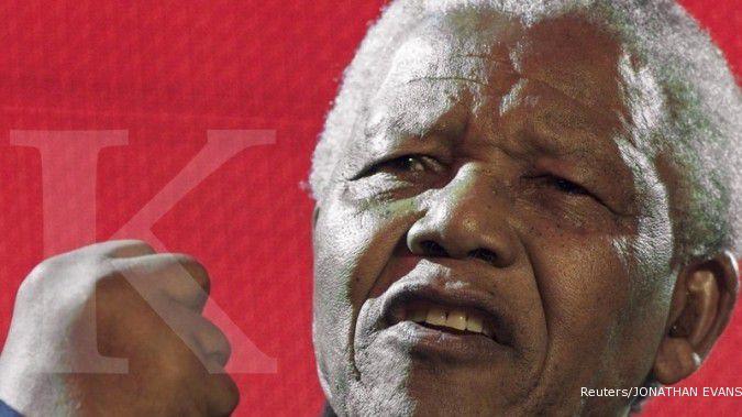 Nelson Mandela di mata Menlu Marty Natalegawa