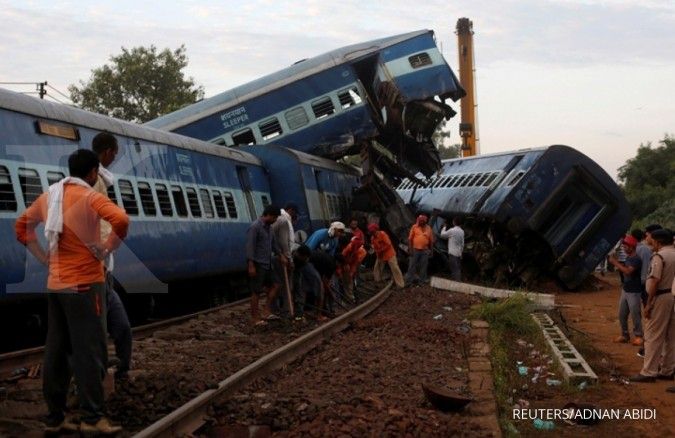 Kecelakaan Kereta Api di India, 207 Meninggal, 900 Luka-luka