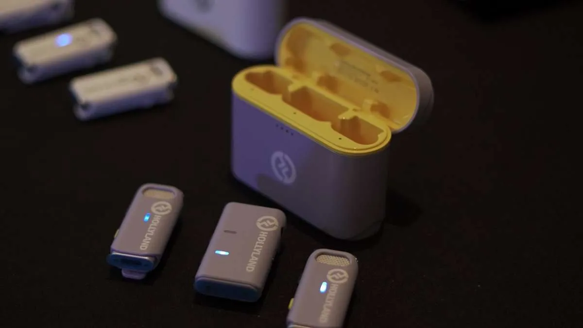 PT Denka Pratama Indonesia Hadirkan Mikrofon Nirkabel Hollyland Lark C1 dan Lark M1