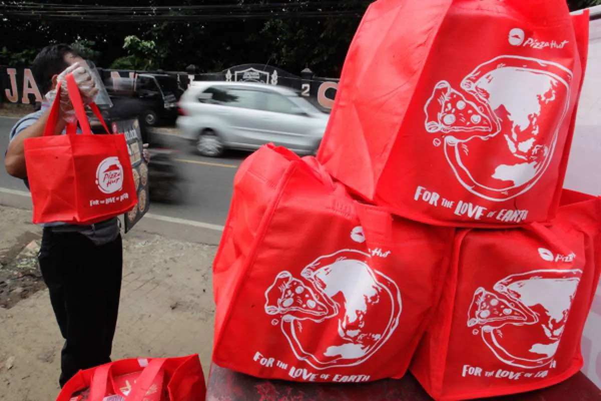 Begini kata APPBI soal fenomena peritel makanan berjualan di JPO