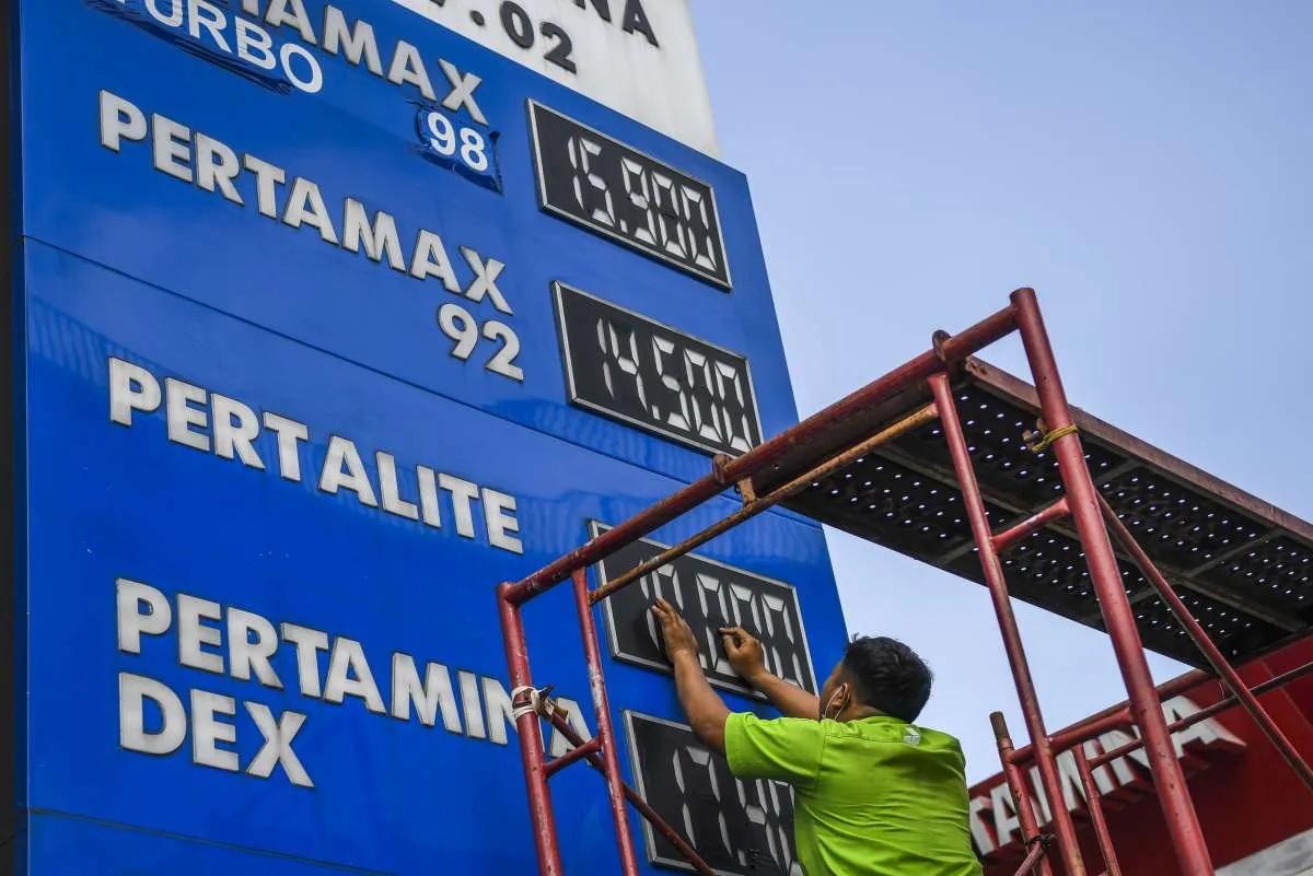 Pertamina Uji Coba Pembatasan Pembelian Pertalite 120 Liter Per Hari untuk Mobil