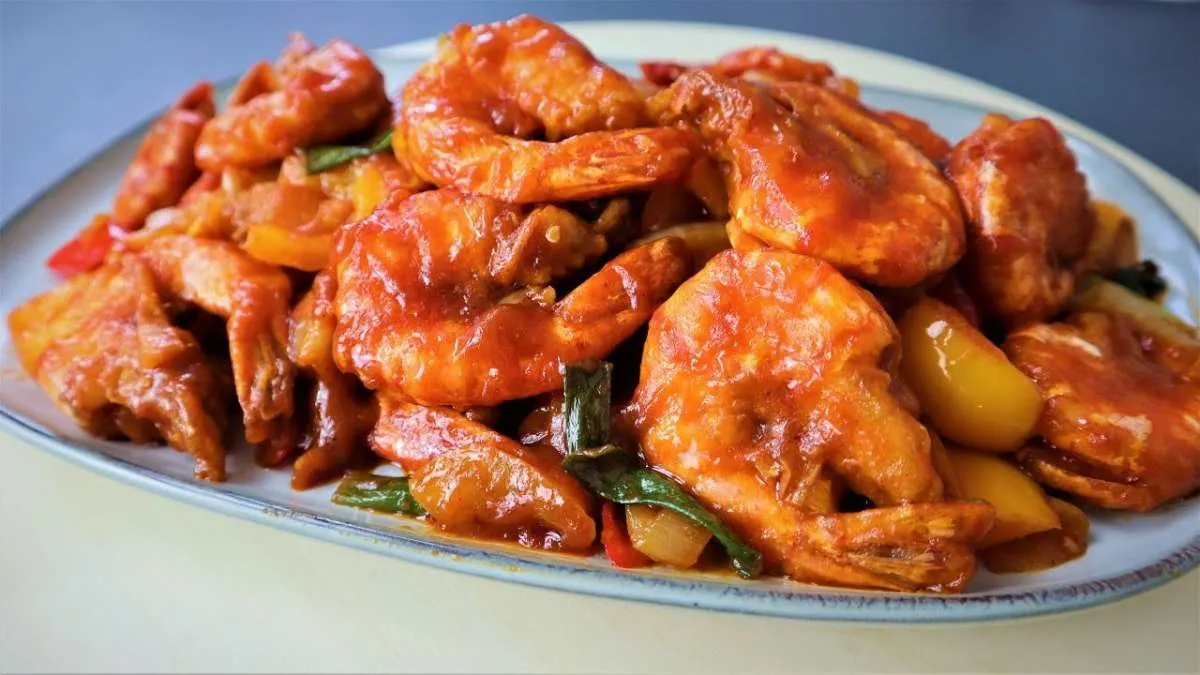 Resep Udang Asam Manis dengan Tambahan Jamur dan Nanas yang Menyegarkan