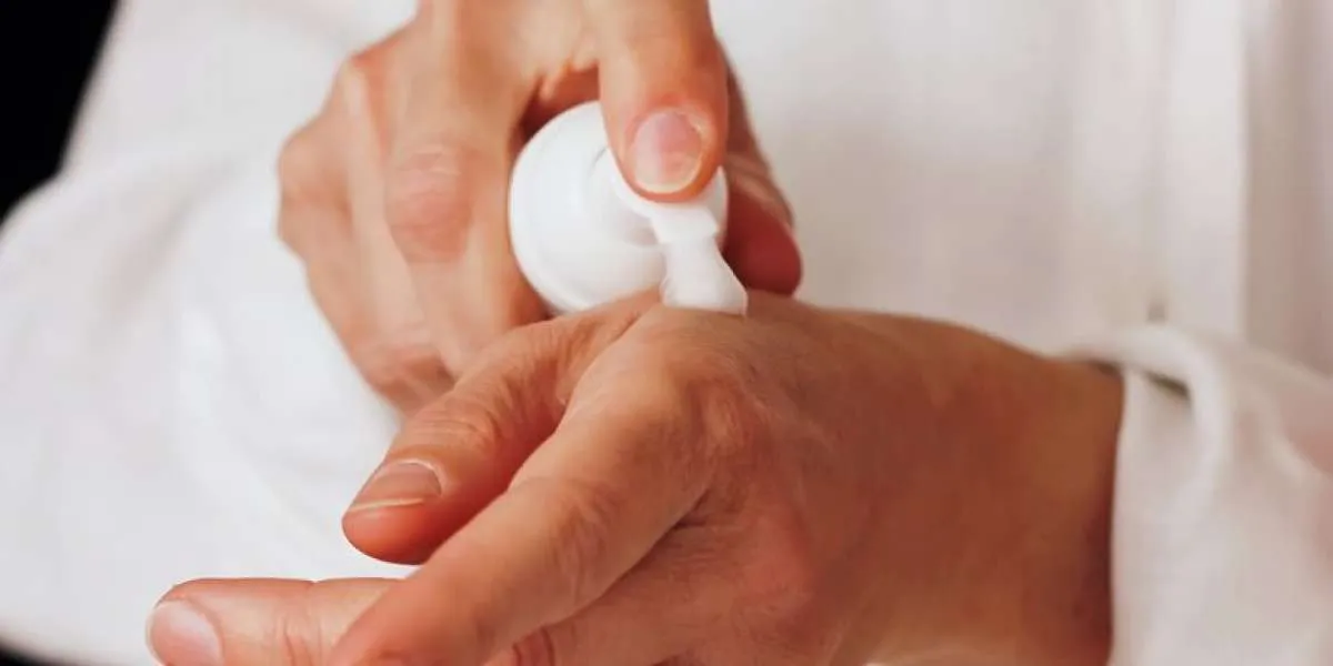 Pahami Cara Menggunakan Body Cream yang Benar, Tidak Sulit!