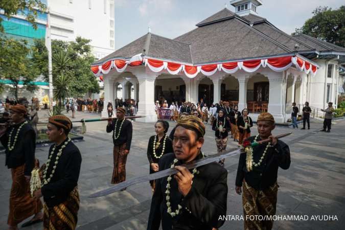 22 Agustus 2025 dalam Kalender Jawa: Hari, Pasaran, Weton & Daftar Selama Satu Bulan