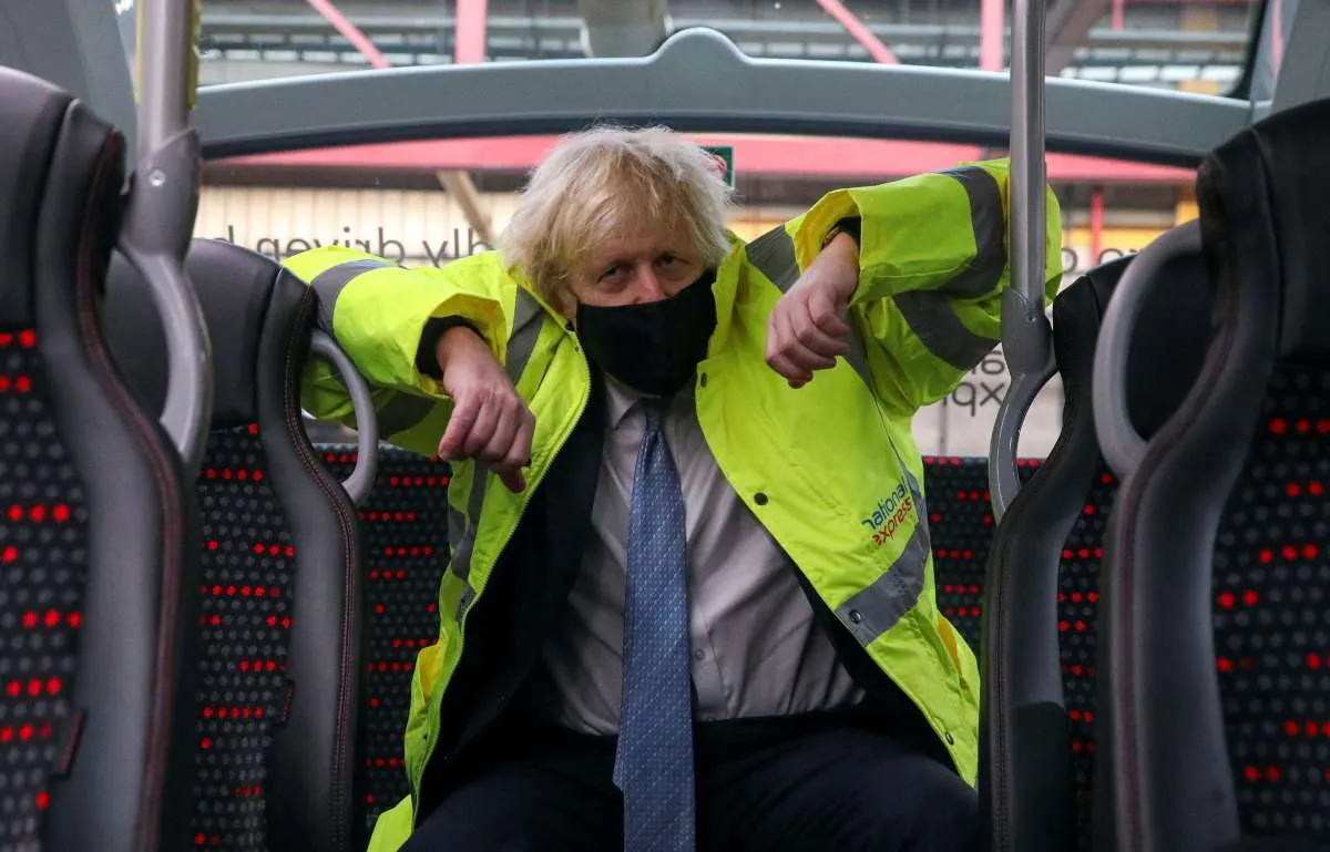 Sebut kapitalisme dan keserakahan di balik vaksin, PM Inggris banjir protes