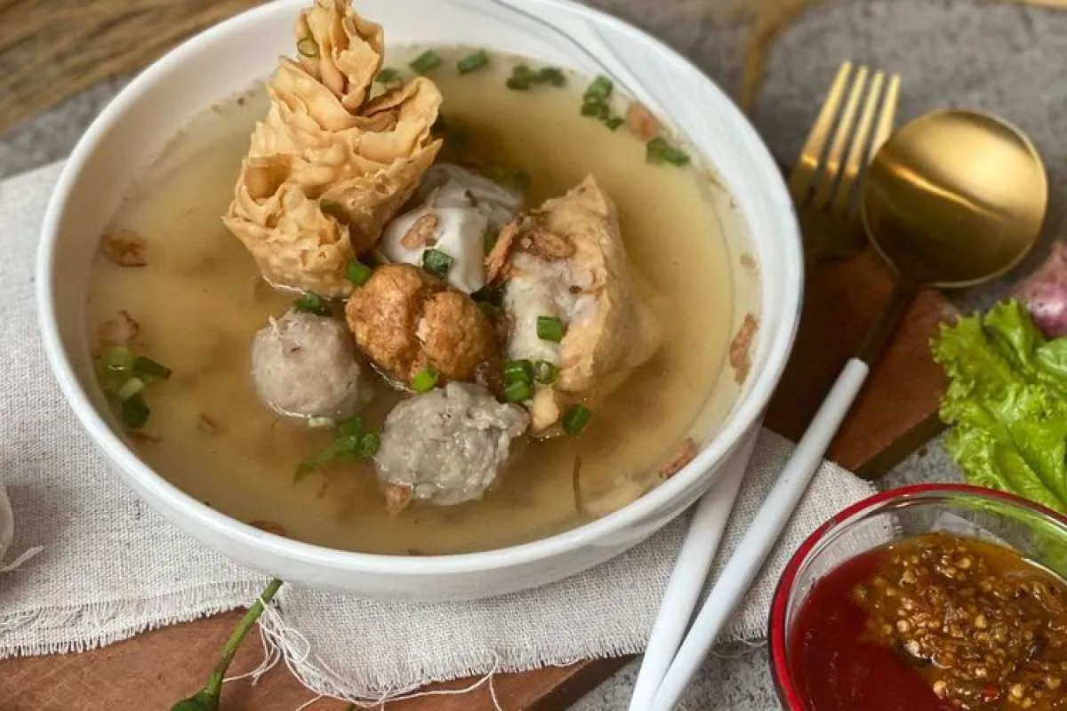 Resep Bakso Malang Komplet Isi Bakso, Tahu Isi, hingga Pangsit Asli Buatan  Sendiri