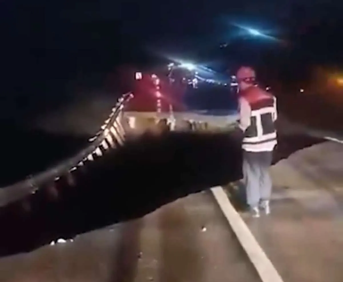 Kementerian PUPR Targetkan Penanganan Jalan Tol Bocimi Selesai Sebelum Nataru