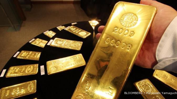 Emas sempat melambung ke level US$ 1.716 di NY