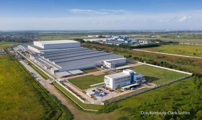 Kimberly-Clark Softex Pasang PLTS Atap 2,65 MWp di Pabrik Karawang